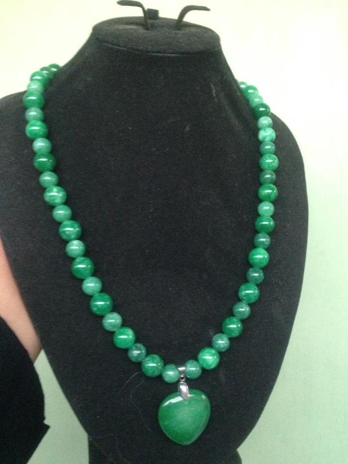 Kalung Wanita Giok Liontin Love