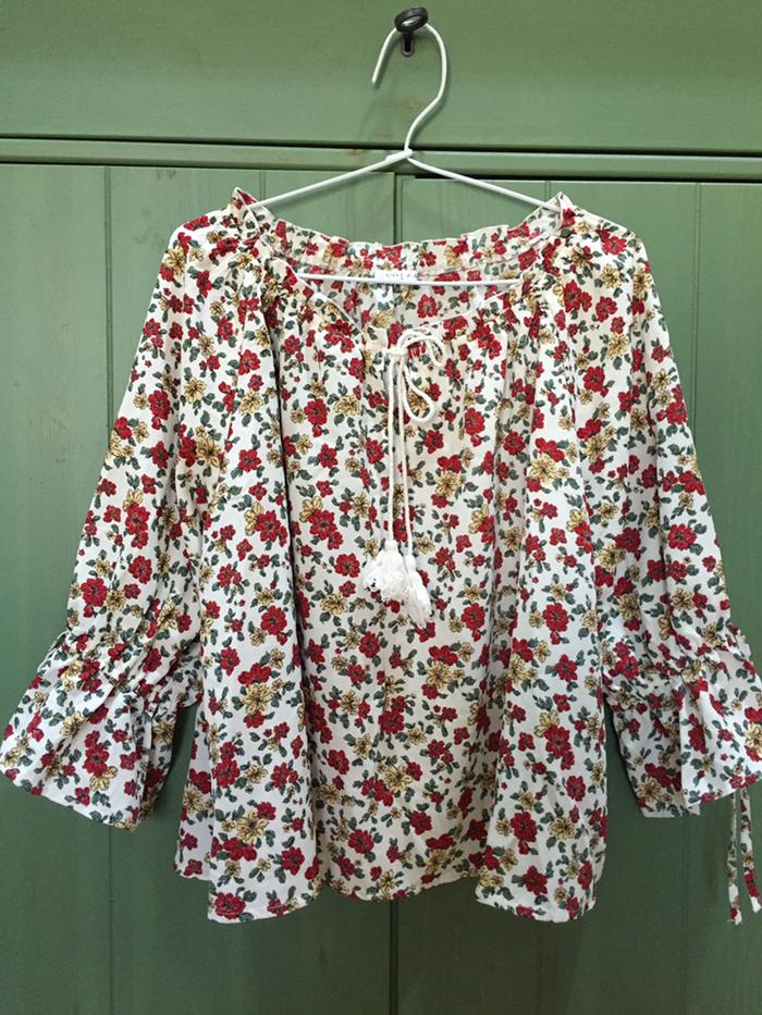 Preloved blouse wanita sabrina merk Colza
