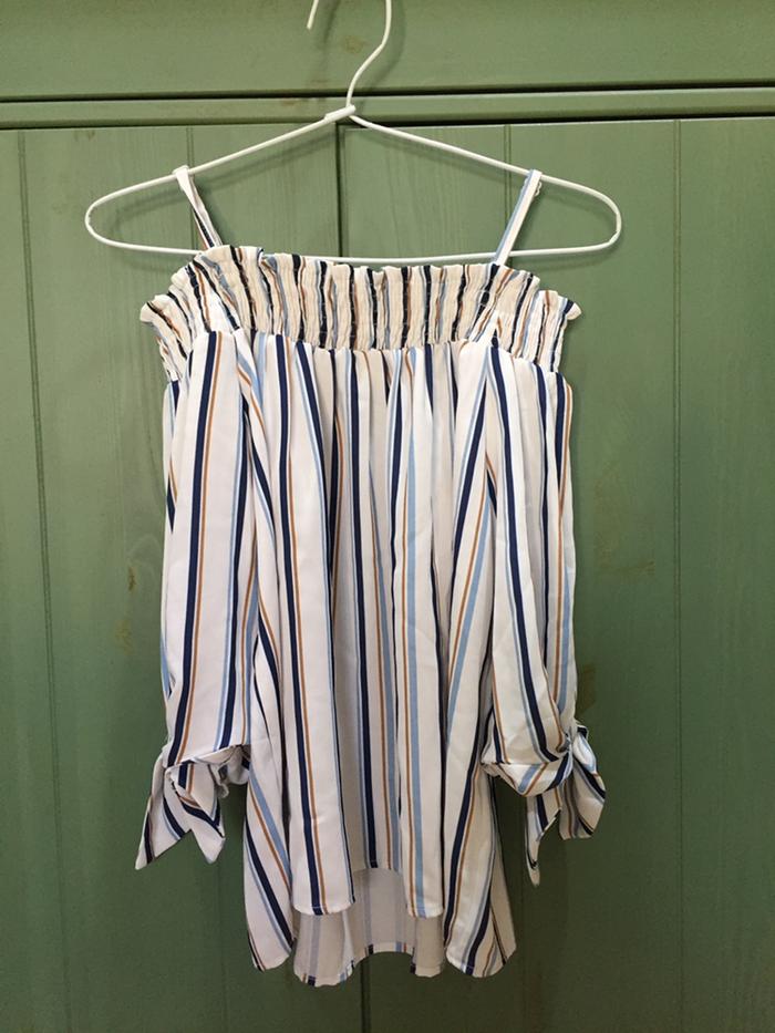 Blouse sabrina preloved