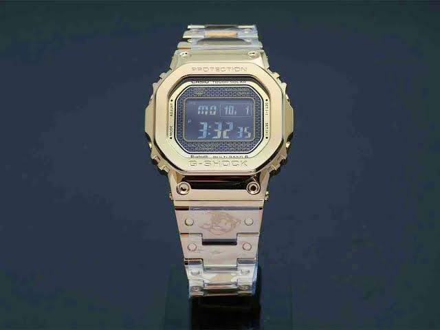 Casio Gshock GWM B5000GD-9 Bluetooth