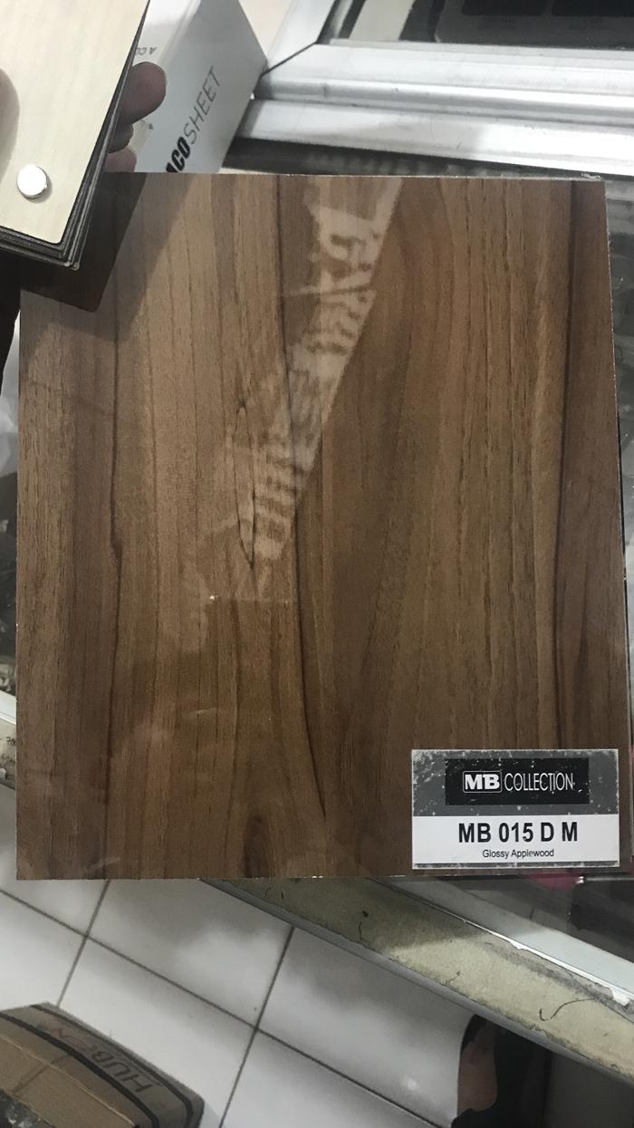 HPL AICA MB 015 DM - Glossy Applewood - Woodgrain