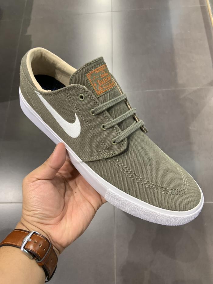 Sepatu nike sb stefan janoski olive original