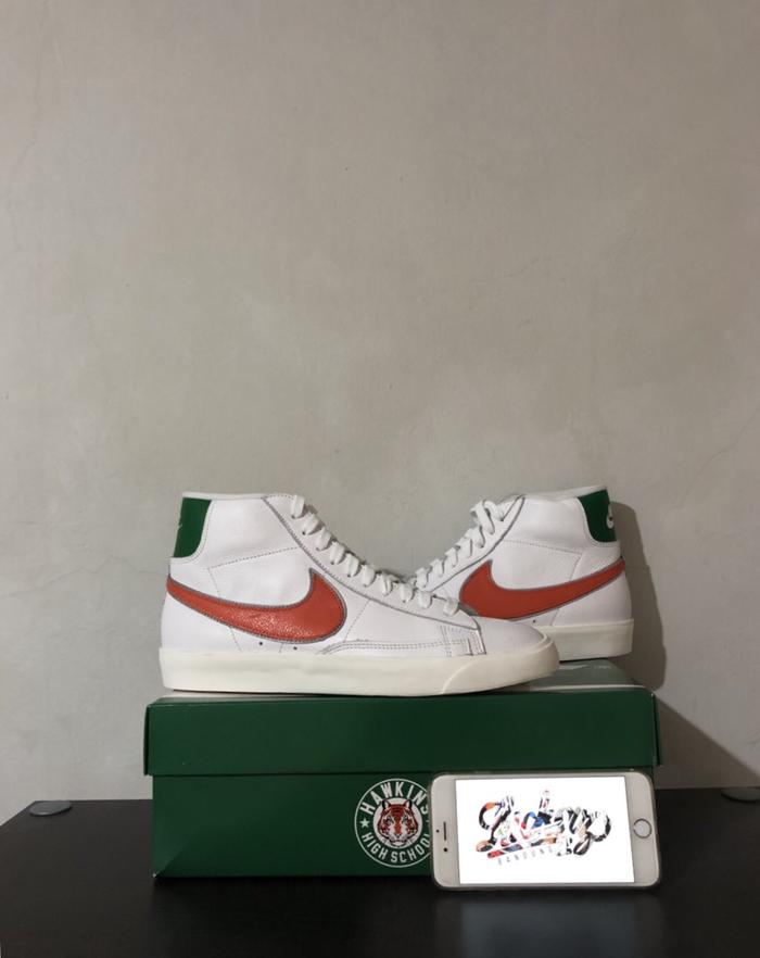 Stranger Things x Nike Blazer Mid Hawkin High School ORIGINAL