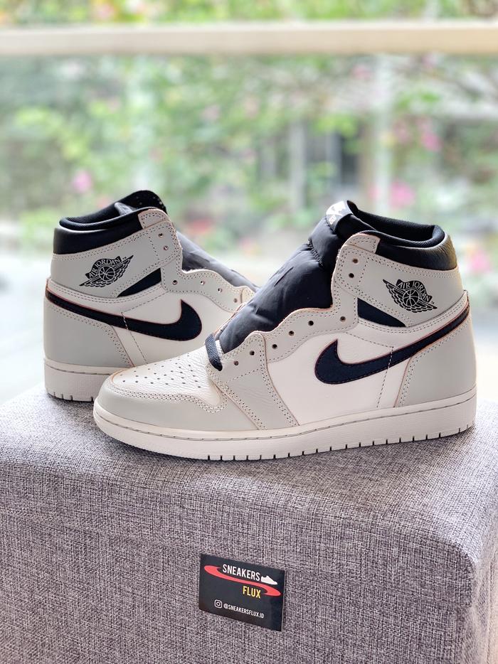 Nike Air Jordan 1 High OG SB Defiant Light Bone NYC to Paris