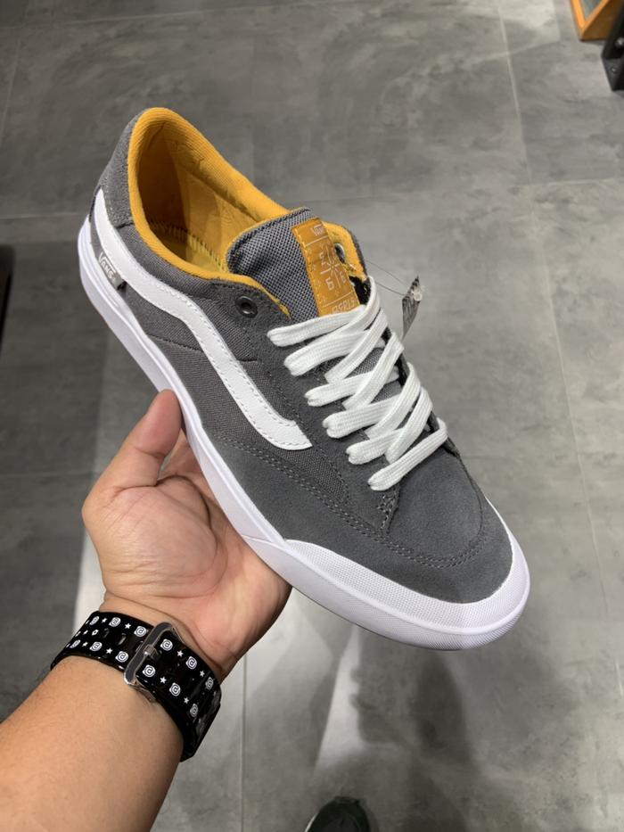 Sepatu vans berle pro grey yellow