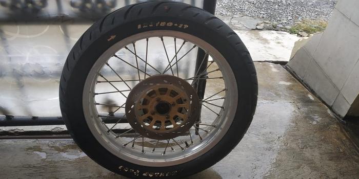1 pc Velg belakang rossi 17 x 2.50 + Ban dunlop 120/80-17,