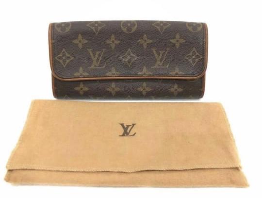 Preloved LV Pouch mono