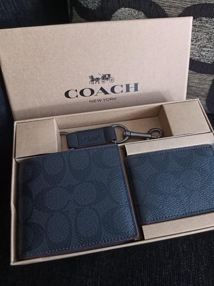 Coach men wallet set