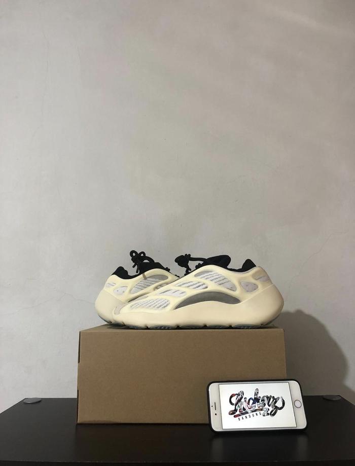 Adidas Yeezy Boost 700 V3 Azael ORIGINAL
