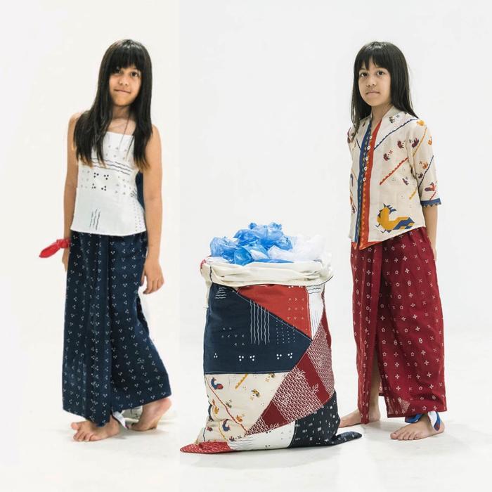 Rok Sarung Wiru Wiji Maroon / Indigo Sejauh Mata Memandang Kids