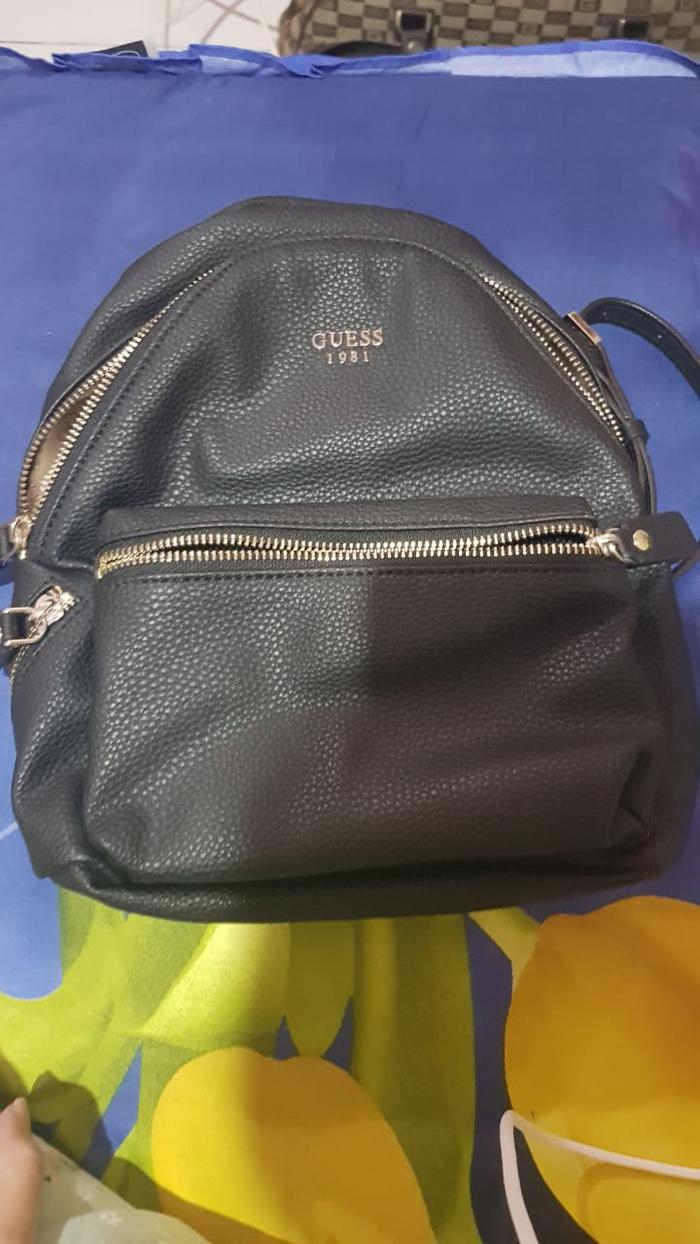 Guess backpack preloved