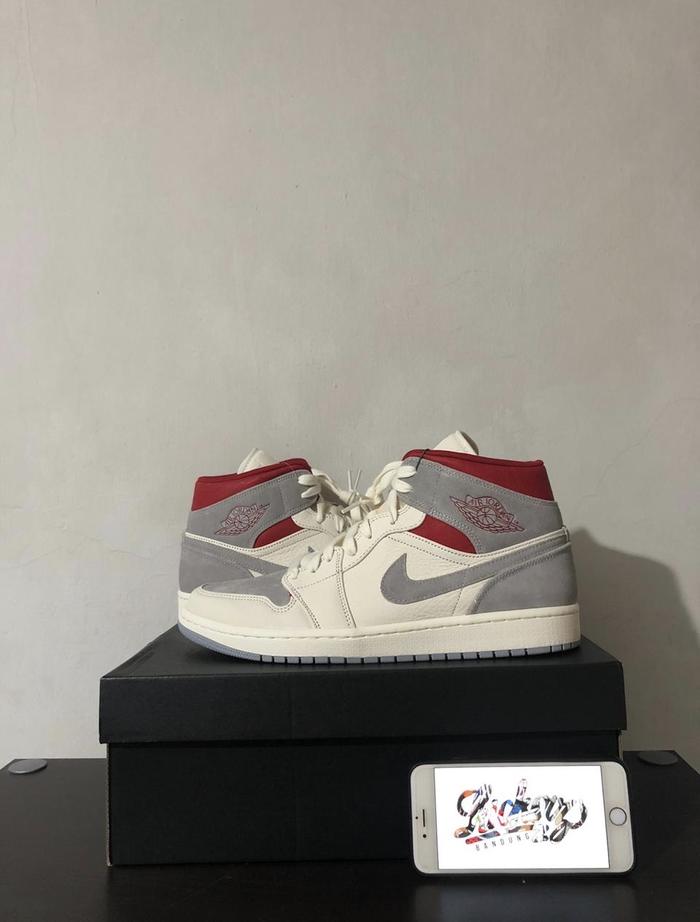 Sneakersnstuff x Nike Air Jordan 1 Mid Retro ORIGINAL