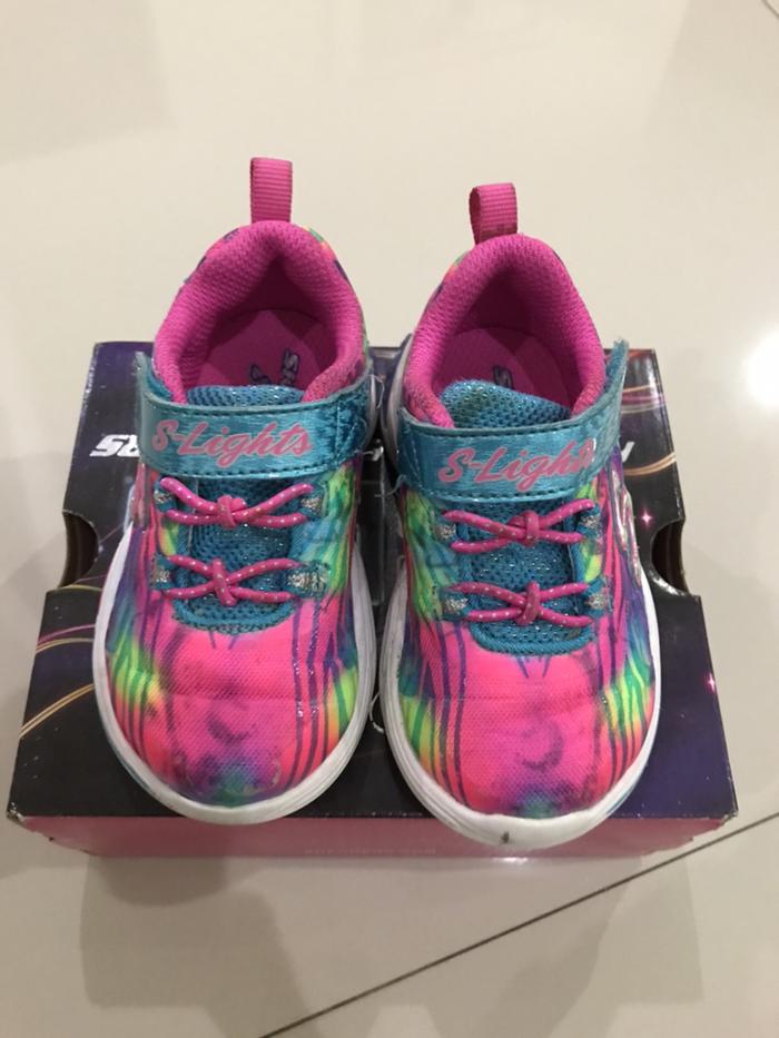 Skechers light