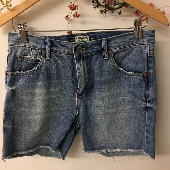 Preloved Pull n Bear Woman Midi Short
