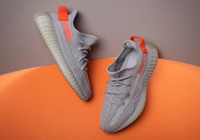 Adidas Yeezy boost 350 V2 “Tail light”
