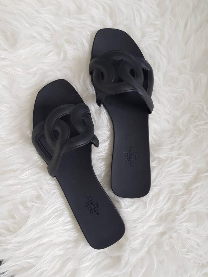 Aloha black sandal