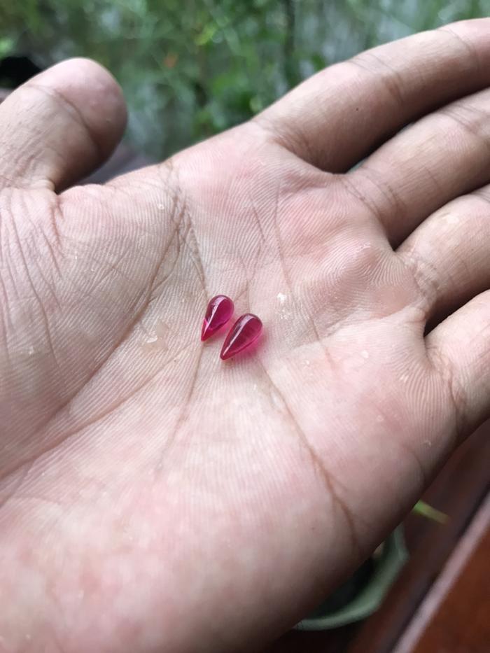 Batu Mustika Merah Delima Asli Sepasang 003