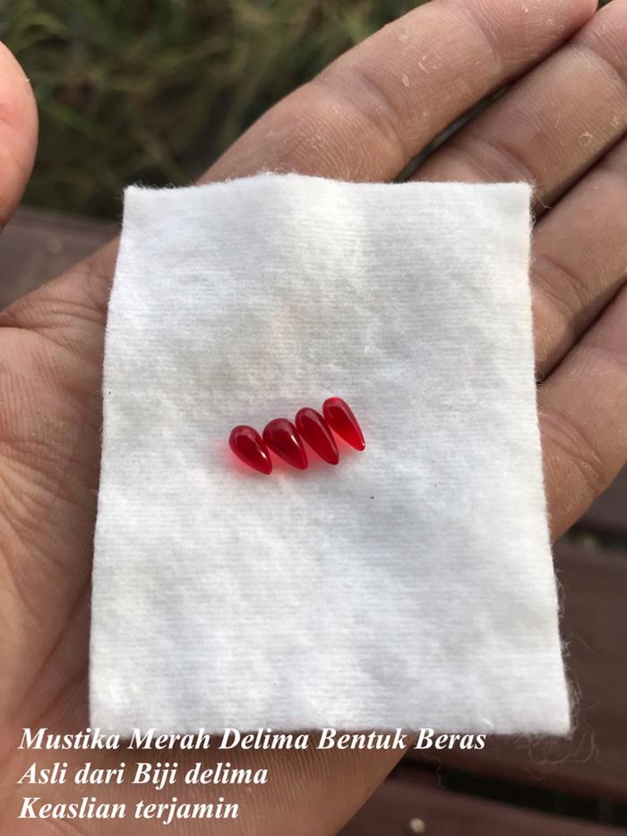 Batu Mustika Merah Delima Beras Langka dan Asli