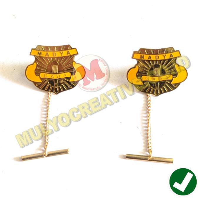 Pin Bros Krah Satpam Pengait Jambu Rantai Pin Kerah Gada Madya