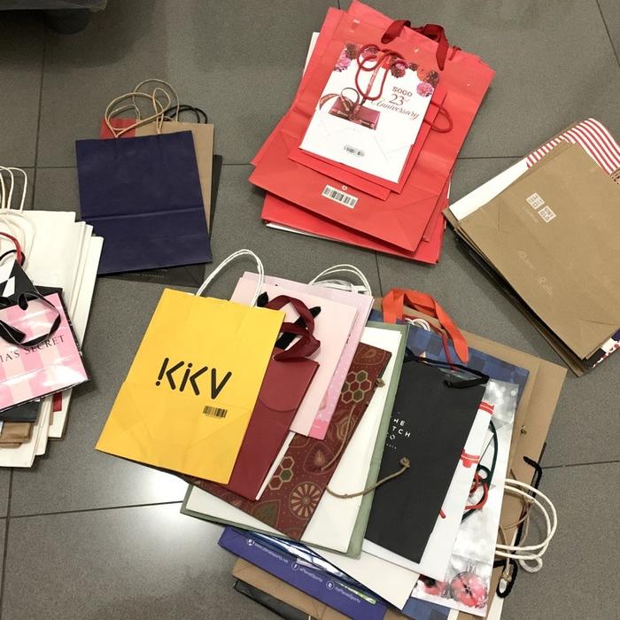 Paper Bag Uniqlo Body Shop Sogo Planet Sport Brinkenstock Crocs