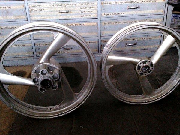 ELS - VELG RACING HONDA NSR MORODADI