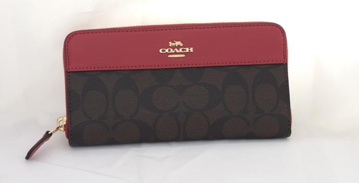 Coach woman wallet original