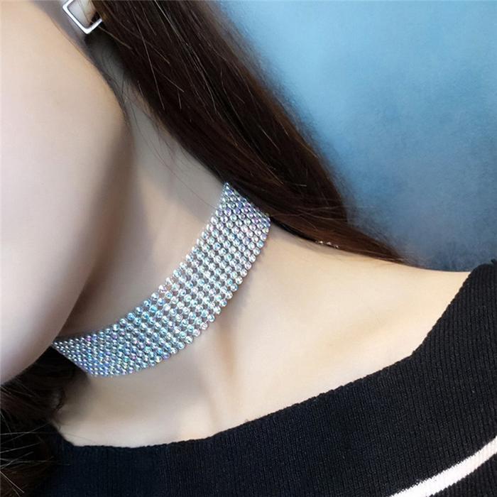 Kalung oker dengan Kristal Berlian untuk Wanita
