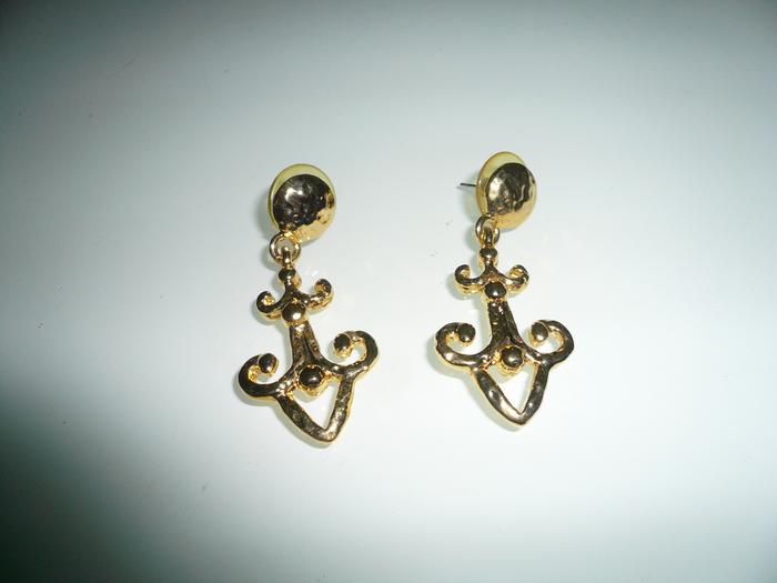 Preloved - anting tusuk fashion cantik bentuk jangkar emas cantik