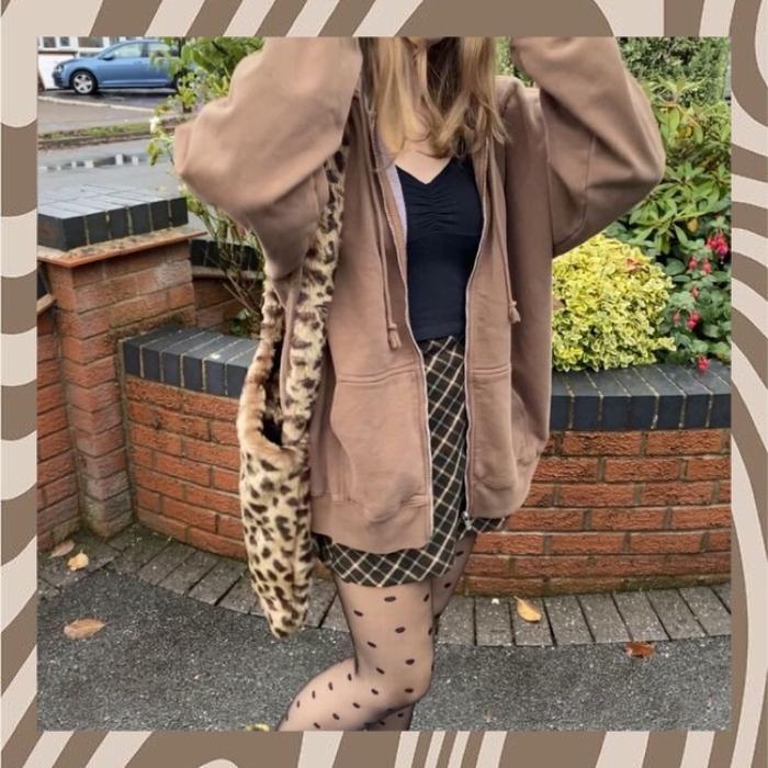 carla hoodie brandy melville dupe - y2k -
