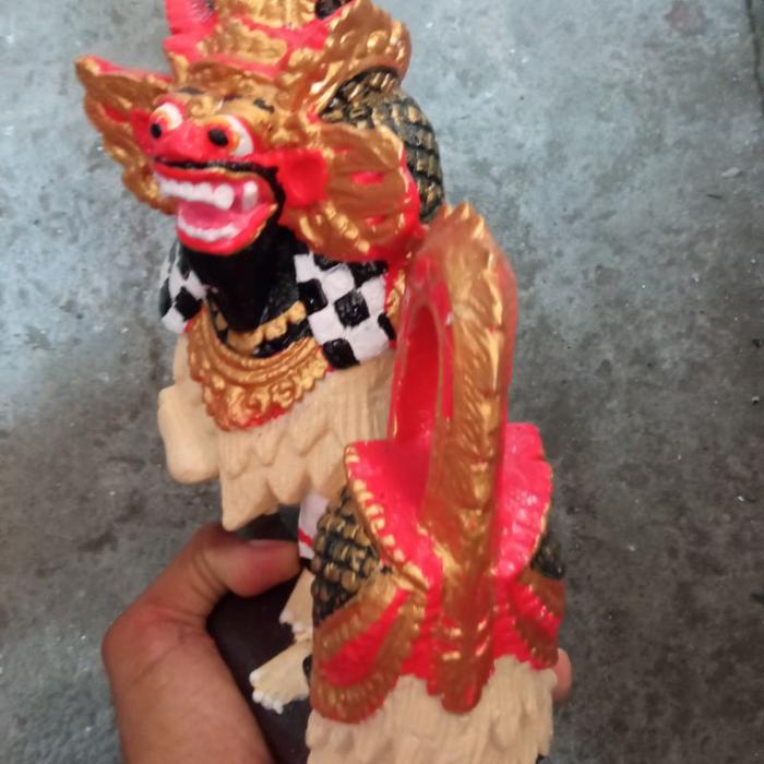 Pajangan Barong ket Bali beton