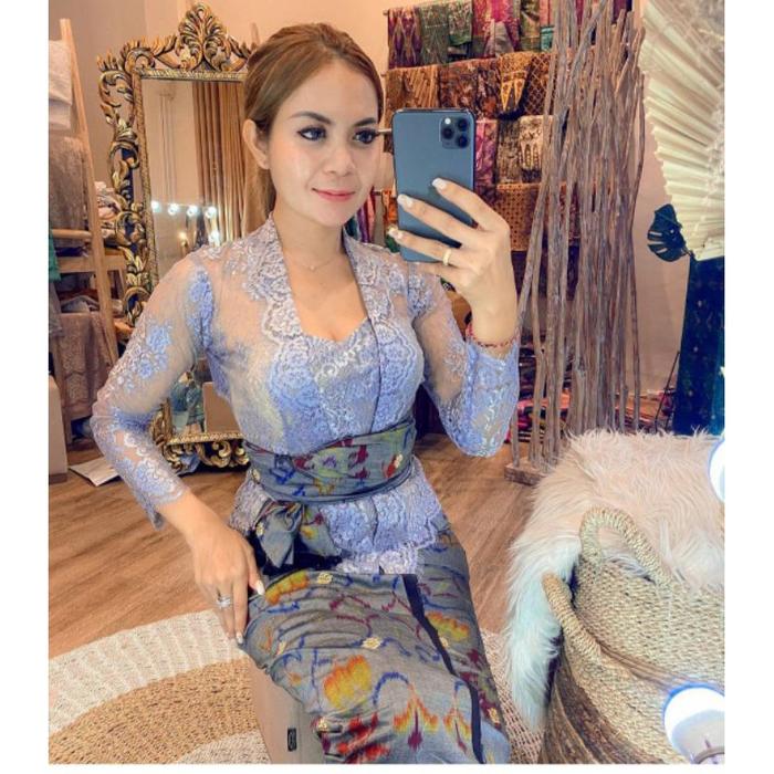 pre order kebaya jadi metalik jaritan pribadi