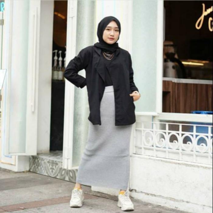 Rok Wanita Panjang Putih Hitam Muslim Polos Rajut Premium