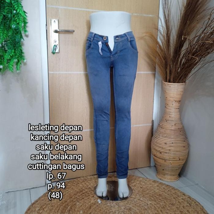 Preloved Celana Jeans & Rok Cewek Cowok Branded Part 2 Bawahan Bekas B