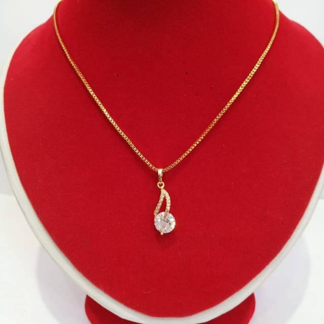 Populer KALUNG WANITA LAPIS EMAS 22K IMITASI KALUNG WANITA BANDUL