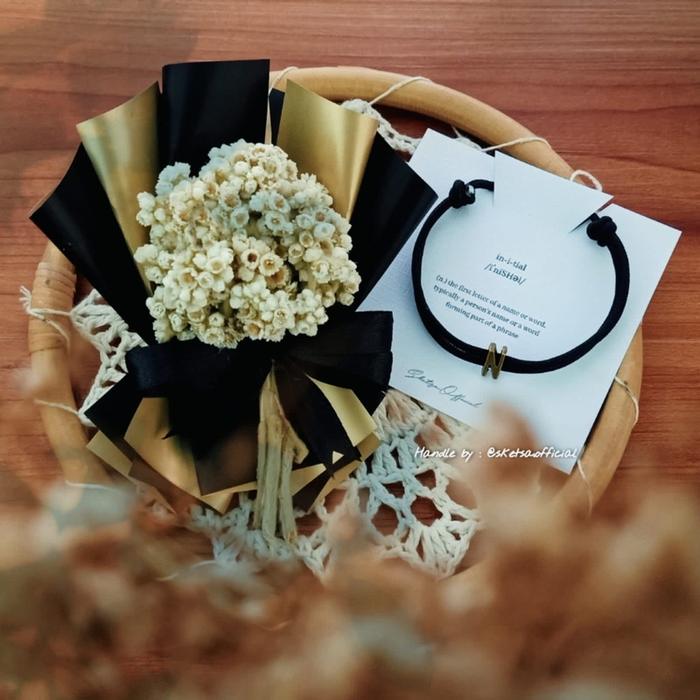 Populer Initial Bracellet Mini Bucket Dried Flower