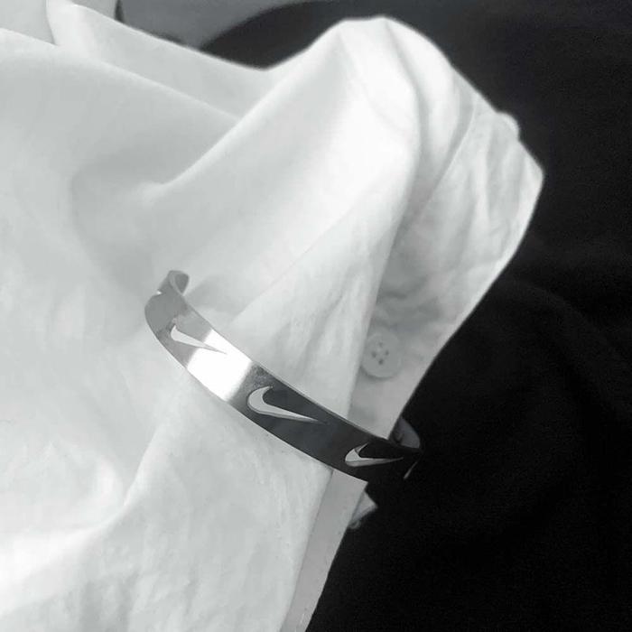 YK077 Jestine Gelang Persahabatan Bahan Stainless Steel Desain Hollow