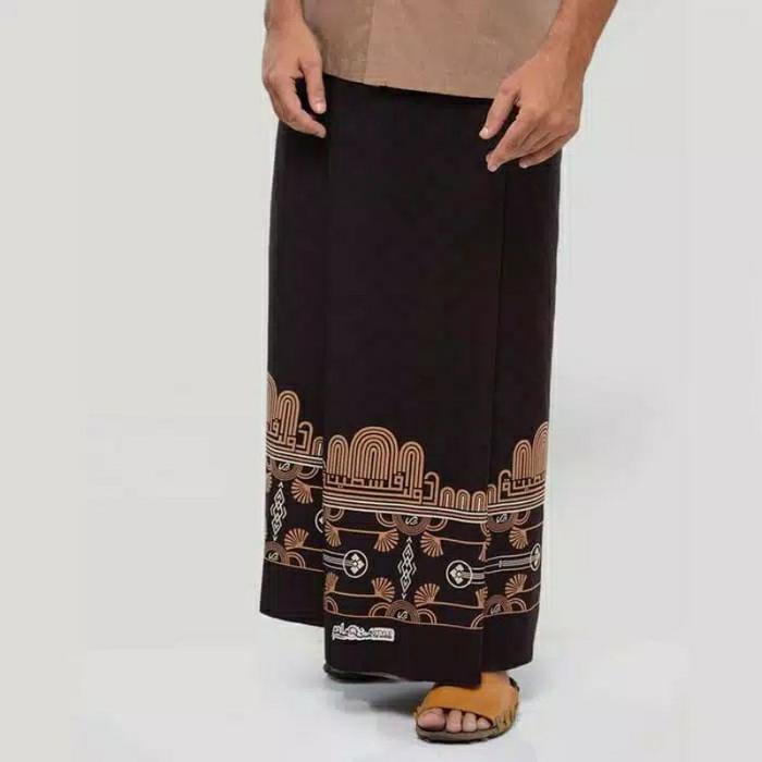 Sarung Rabbani RETINA motif Palestina warna Hitam, Putih dan Biru