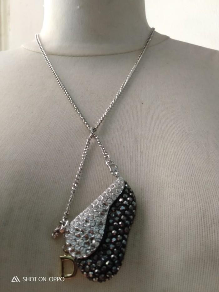 Kalung Rantai Silver Liontin Tas Dengan Permata Putih Hitam