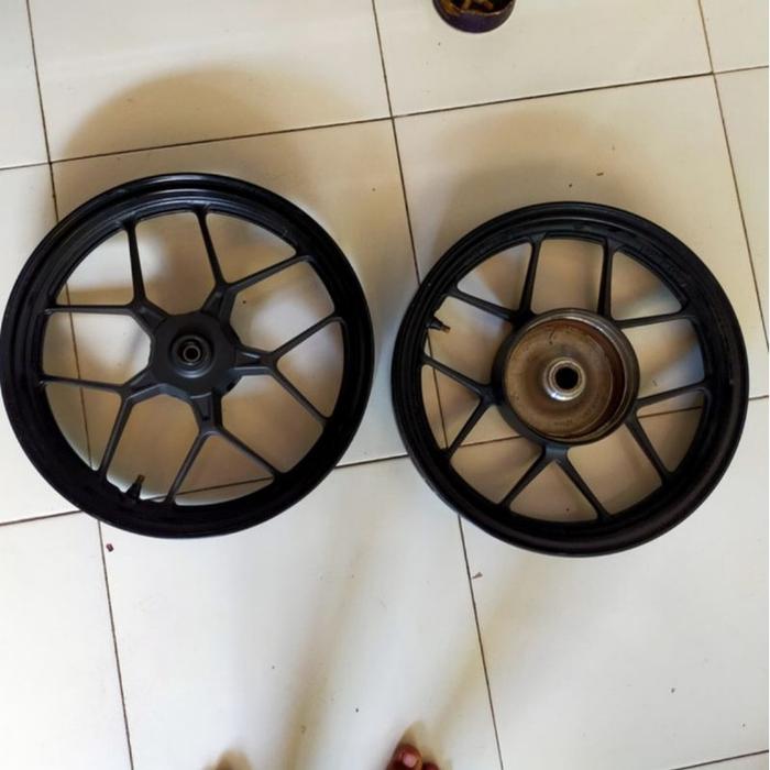 Velg vario 125/150 led enkei copotan
