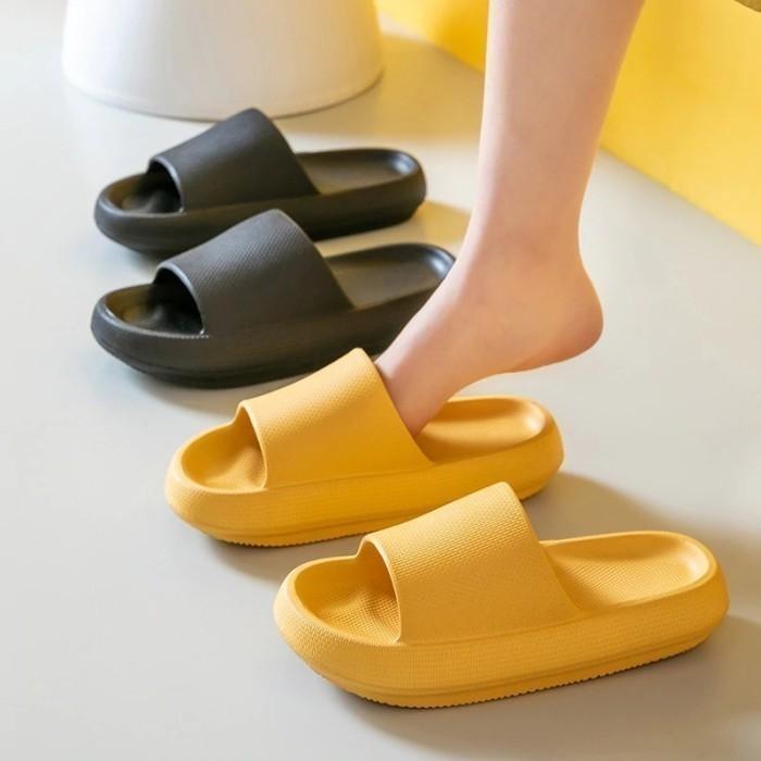 GUMMY SANDALS G TYI