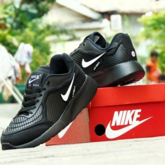 SEPATU SEKOLAH HITAM POLOS NIKE AIRMAX SEPATU SEKOLAH BAHAN .