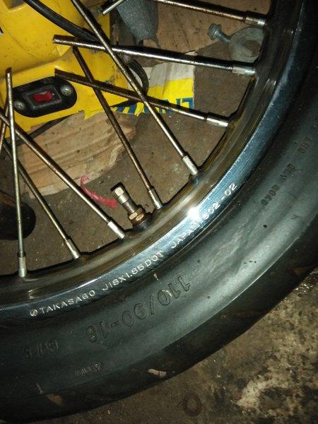 ELS - VELG TAKASAGO BESI UK 18 185 BINTER MERCY SUZUKI GT380 RD350
