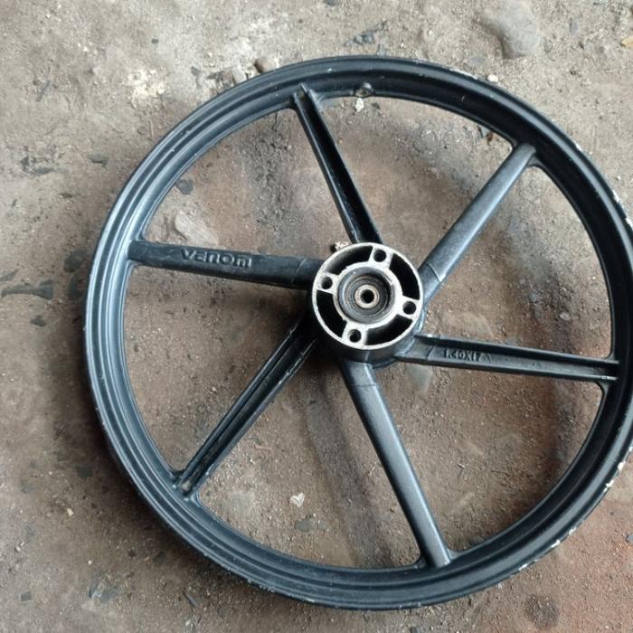 HM Velg Pelek Depan Recing Palang 6 Venom Suzuki Shogun 125 Bekas