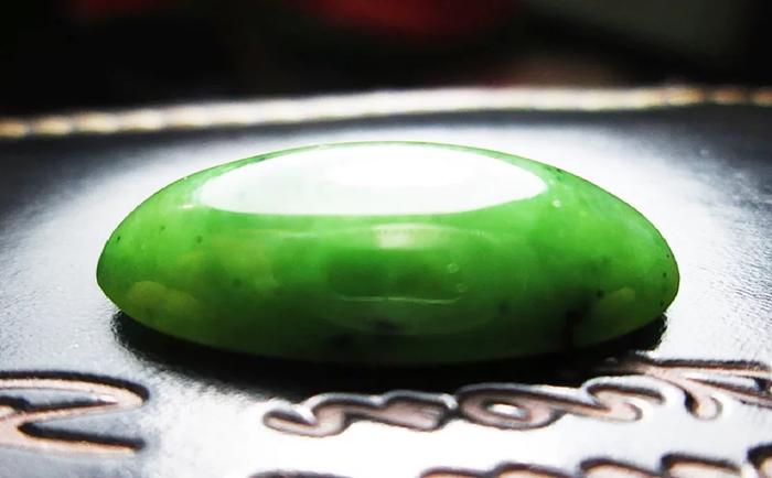 Natural Nephrite Jade Giok Aceh Size Jumbo 33mm