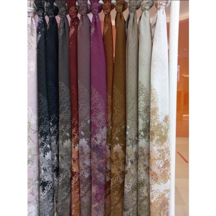 [PRELOVED] Buttonscarves New York Reborn New Black Hitam Soho Best