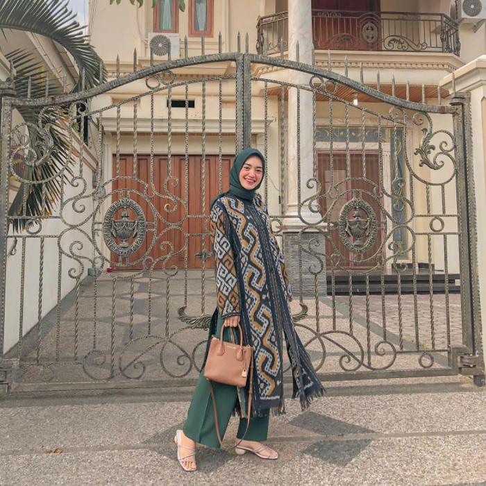 Baju Batik Wanita Outer Cardigan Tenun Etnik Jumbo Premium