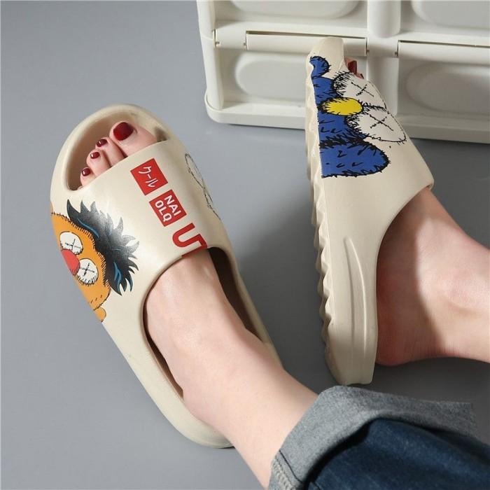 Sandal Pria Wanita Yeezy Slide Elmo Kaws Tebal Bahan Karet Eva Empuk
