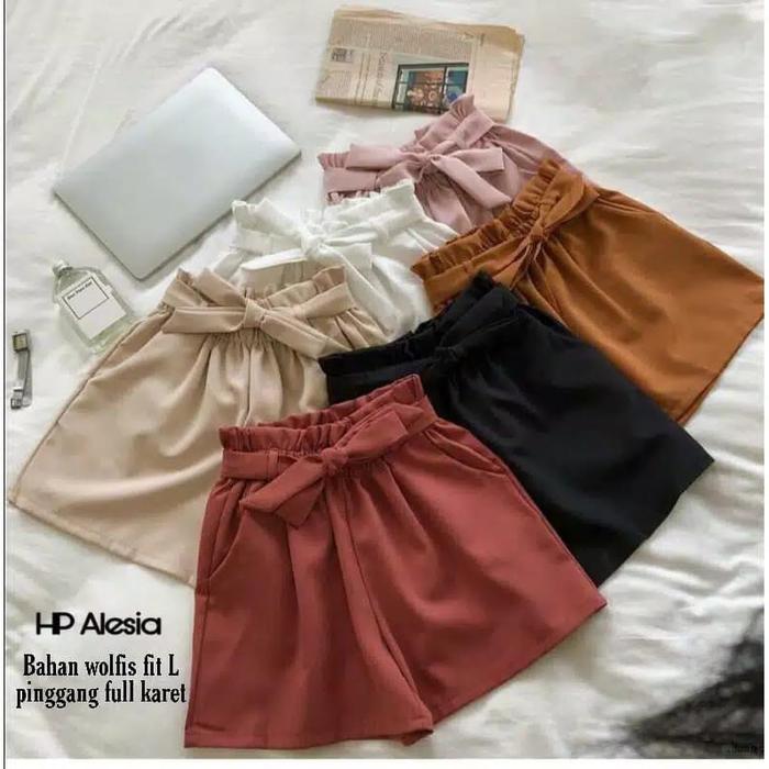 LOVE PANTS CELANA PENDEK HOT