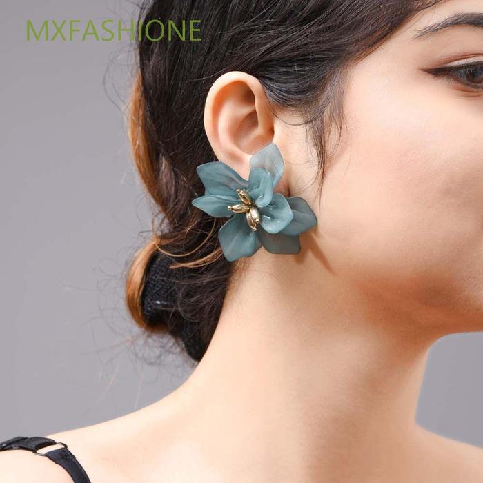 Anting Stud Bentuk Bunga Besar Bahan Akrilik Resin Hyperbole