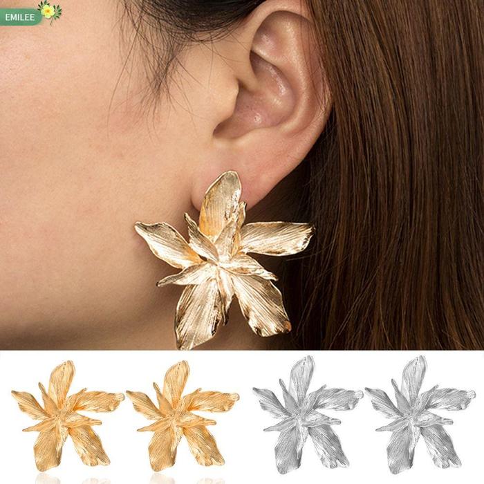 Anting Giwang Model Bunga Besar Warna Silver / Gold Gaya Retro Elegan
